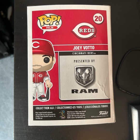 Funko Pop MLB Figure - Joey Votto collectors edition brand new never opened - Picture 2 of 4